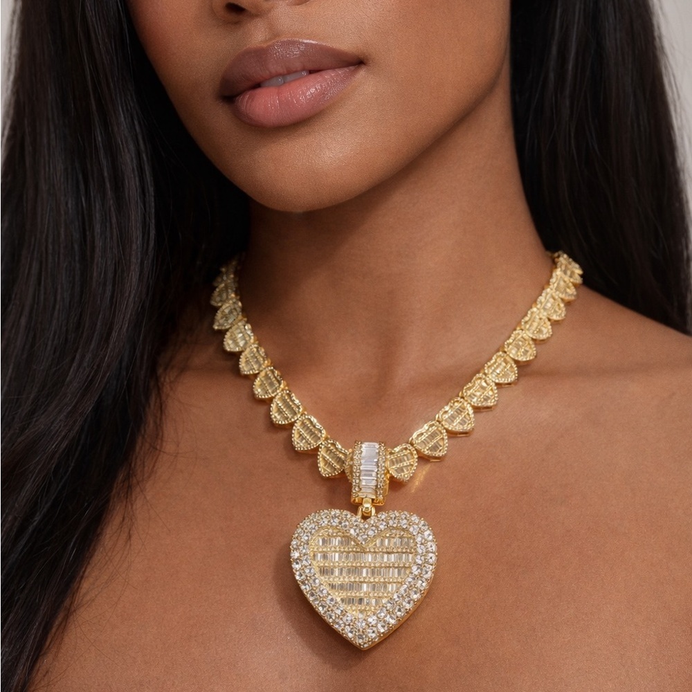 Gold Heart locket Pendant Necklace 16inch